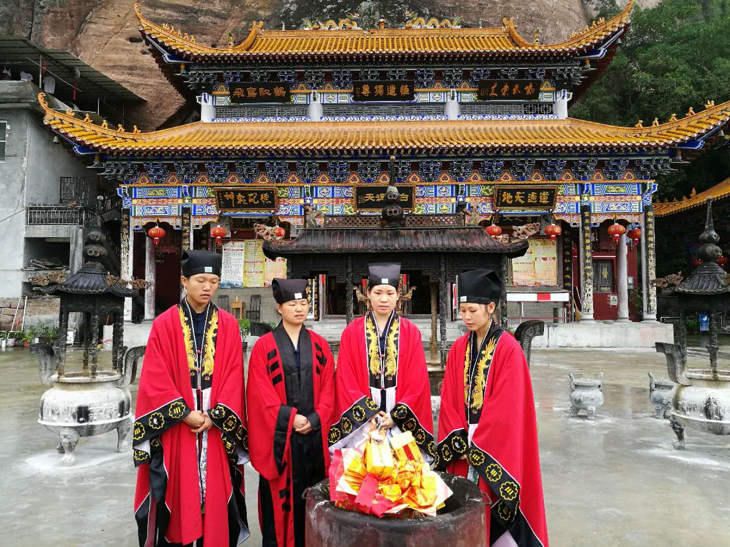 1525056604309355.jpg 6.jpg